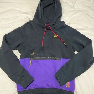 Nike Men's Black and Purple Sweater